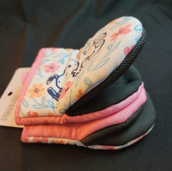 Peanuts Snoopy mini mitts - Picture 2 of 4